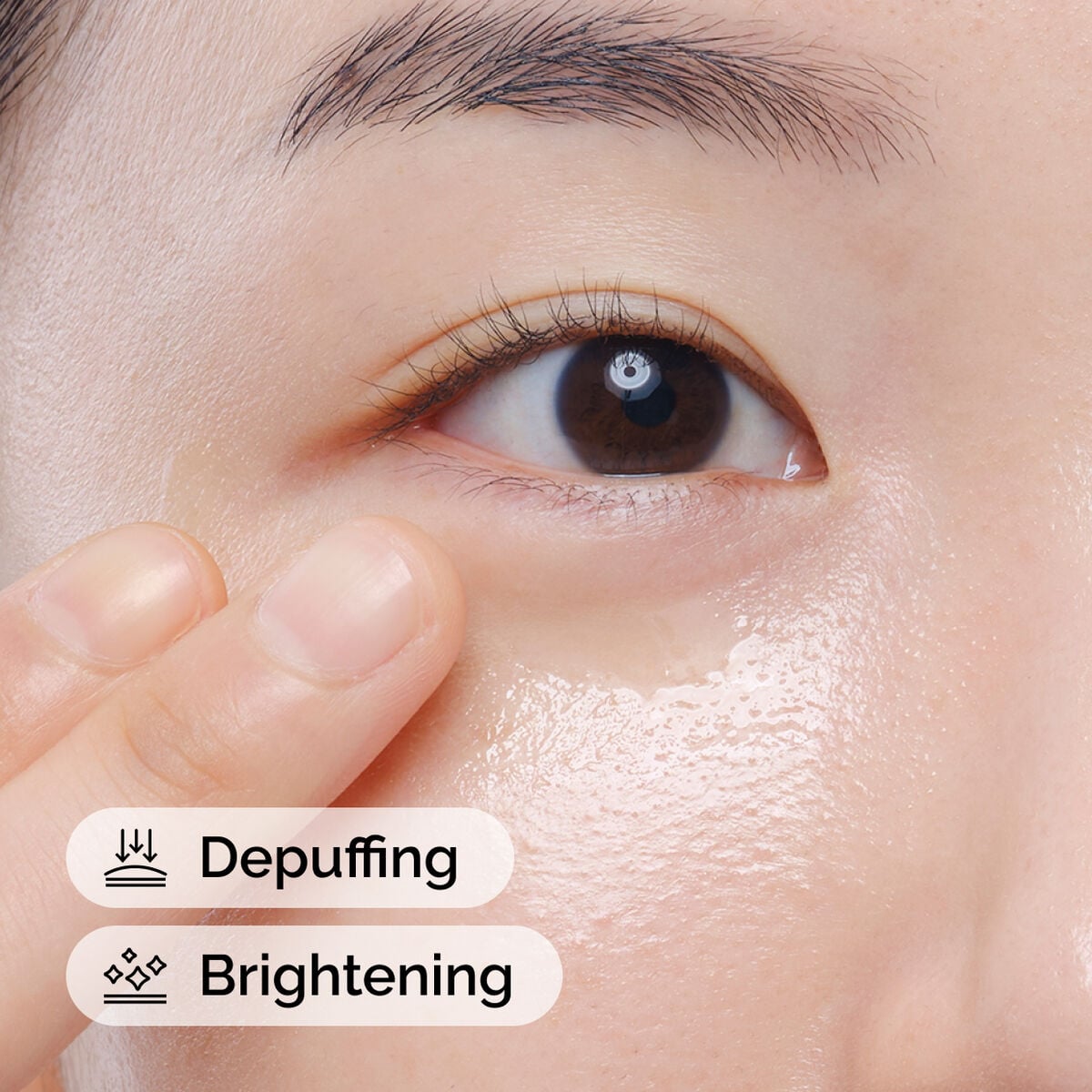 caffeine-solution-5-egcg-eye-serum-y4 ord-caffeine-solution-egcg-model-application-with-benefits.jpg